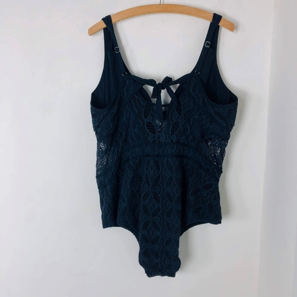 Rebecca Virtue Color Play 1-Piece Black Lace Suit - Picture 6 of 7